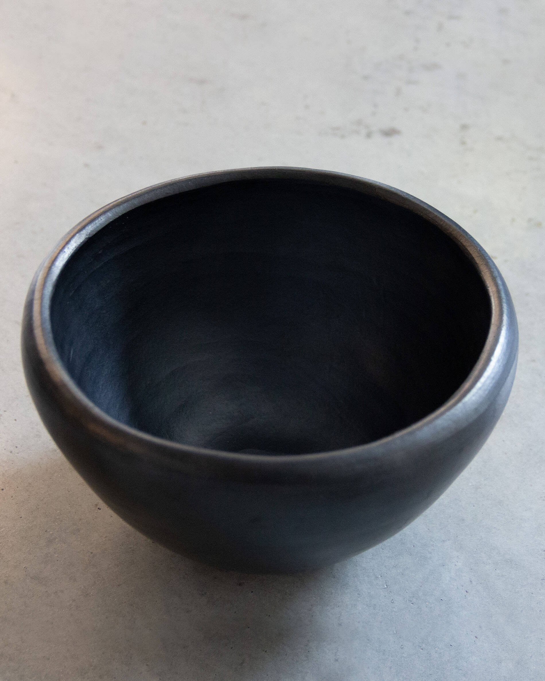 Petit bol en argile noire Chamba Ø15,5cm - Image 3